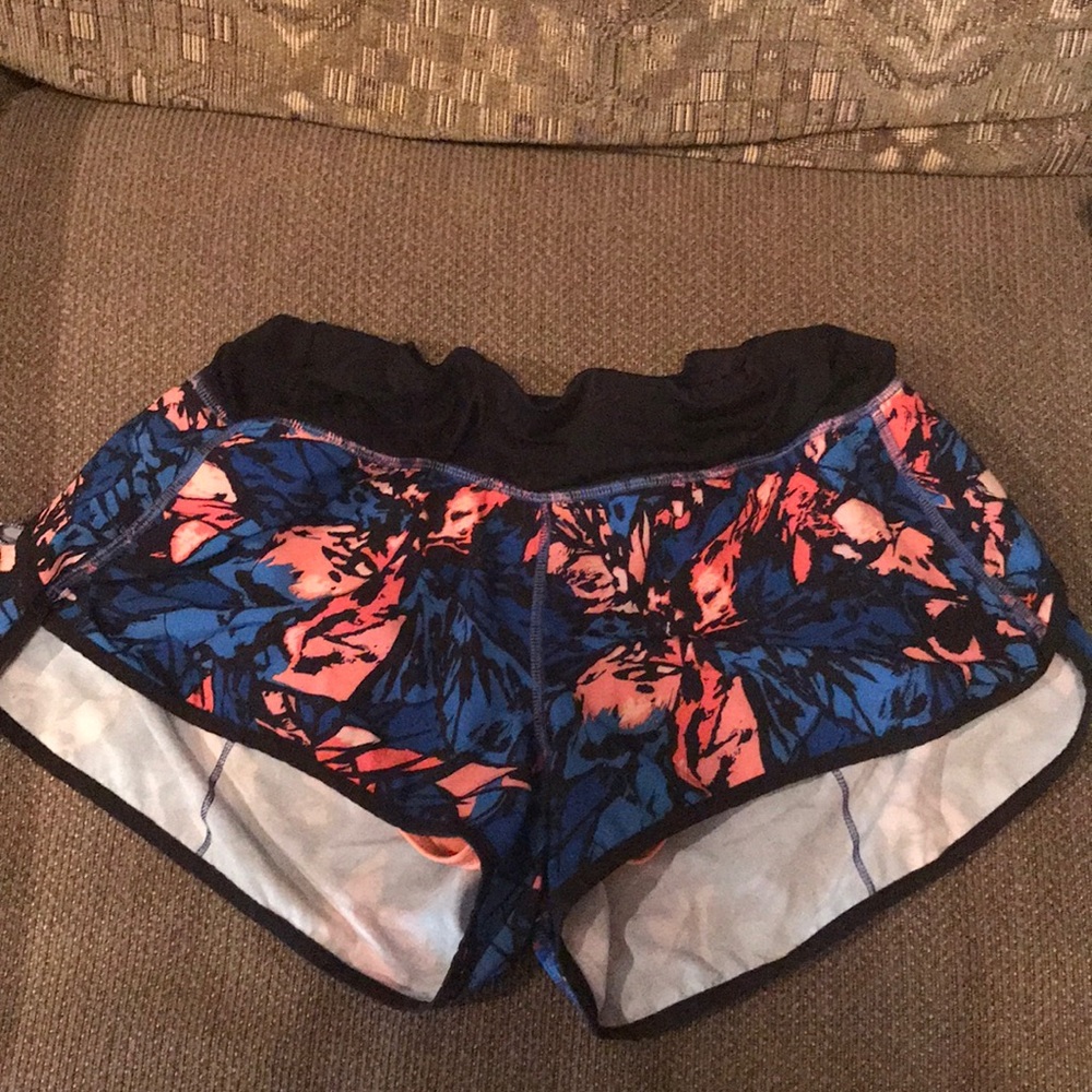 lululemon athletica size 10 speed short